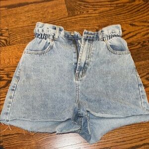 Light Blue Jean Shorts with High Waist and Frayed Hem
